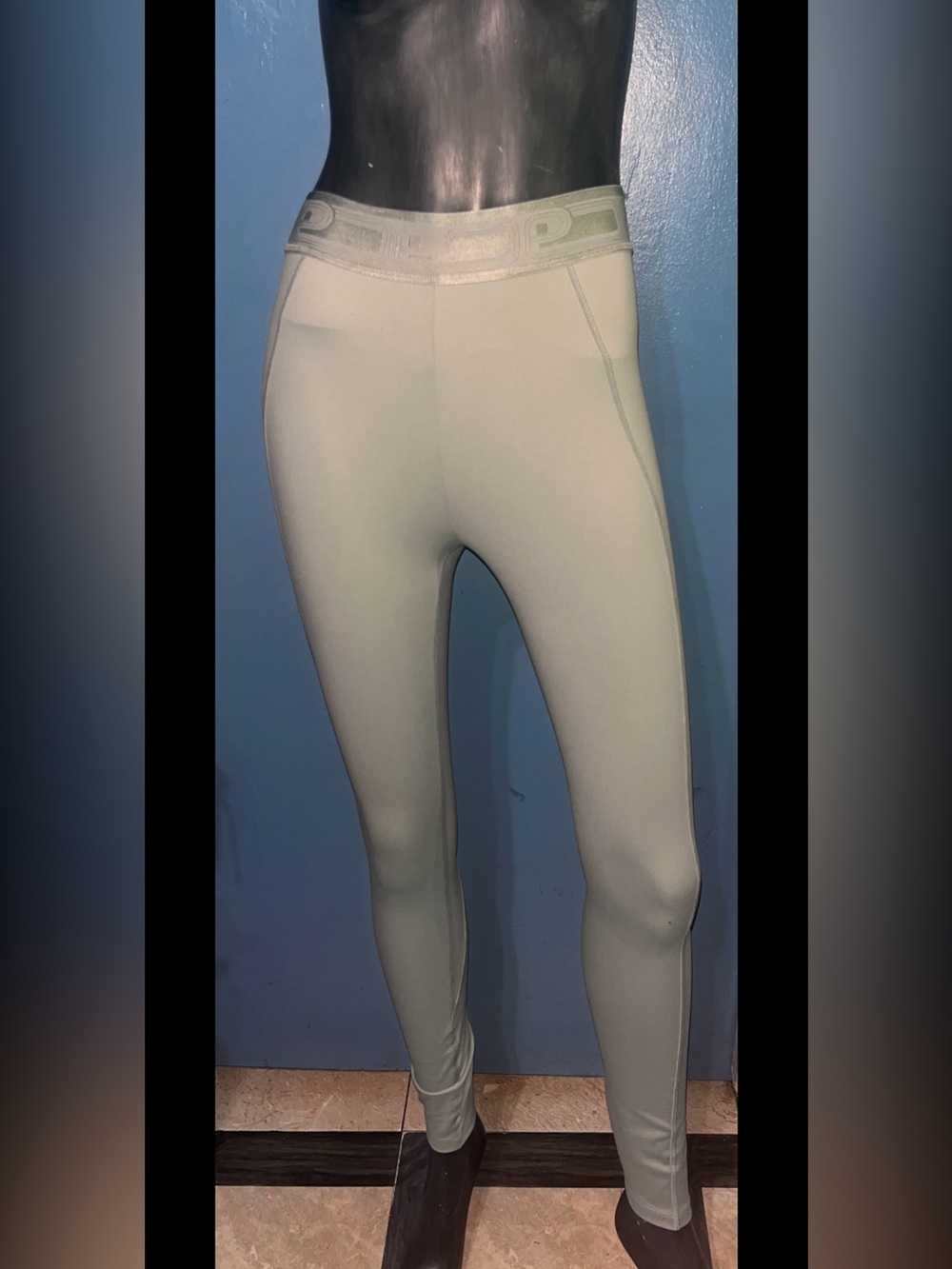 PINK Sage Green Active Leggings with Branded Waistband NWT